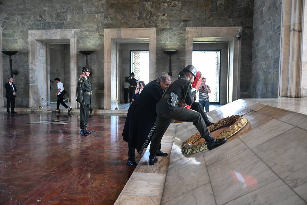 Uyuşmazlık Mahkemesi Başkanlığı heyeti Anıtkabir'i ziyaret etti 8